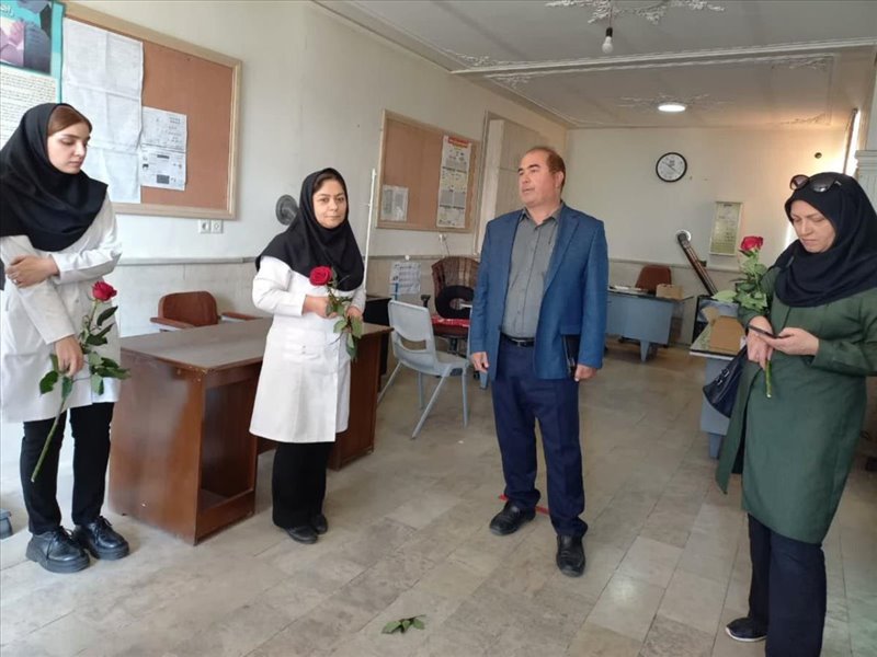 حضور ریاست مرکز بهداشت در مراکز جامع سلامت به مناسبت روز ماما