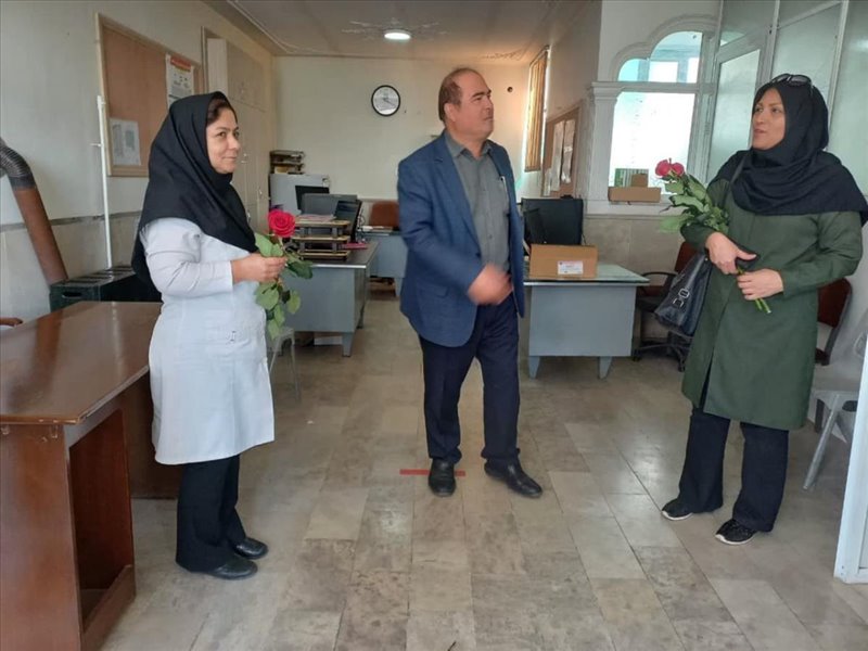 حضور ریاست مرکز بهداشت در مراکز جامع سلامت به مناسبت روز ماما
