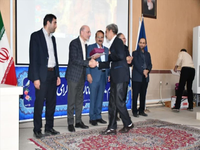 روز کار و کارگر