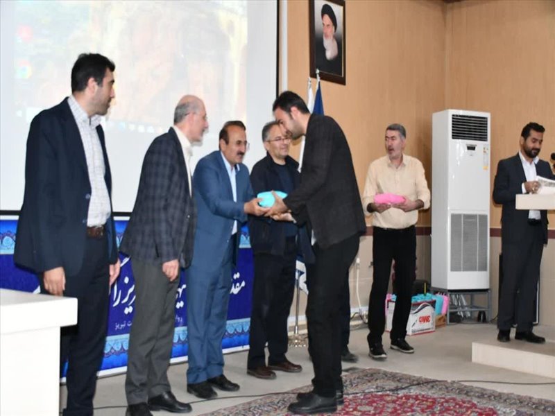 روز کار و کارگر